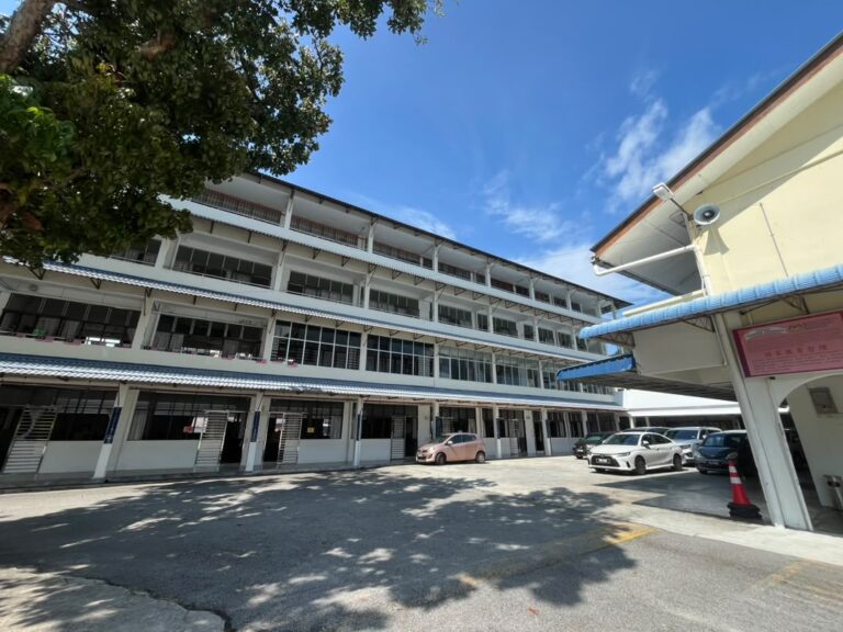 Lawatan Pusat Mengundi P.052 Bayan Baru (N35 Batu Uban)