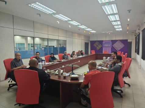 KUNJUNGAN HORMAT SPR BERSAMA POS MALAYSIA  DI PEJABAT POS PENDING