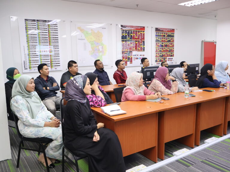 PROGRAM KNOWLEDGE INSIGHT: TAKLIMAT PERJALANAN PILIHAN RAYA
